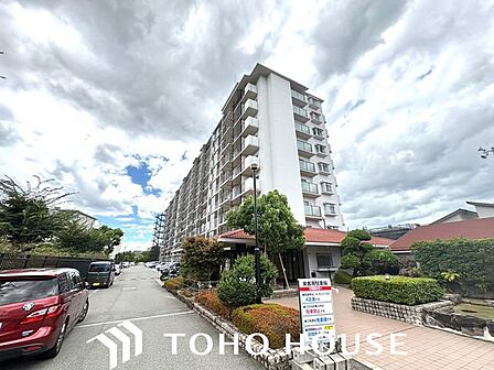 マンションは、駅から近い物件のほうが高めの価格で売りやすい。将来売却する可能性があるなら、都心などへの交通アクセスの良い駅から徒歩10分以内で、管理の行き届いた物件を選ぼう。