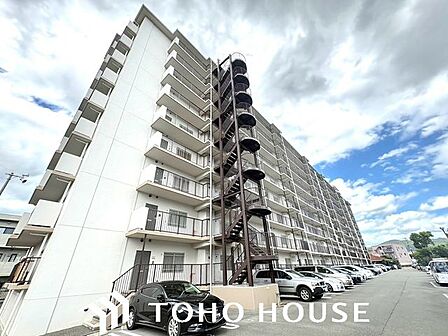 手入れの行き届いたマンションは、住み心地も良く、資産価値も維持されます。マンションではまず、外壁やエントランスなどの共用部分の維持管理がポイント。