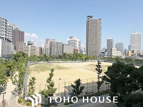 下福島公園 徒歩14分。 1110m