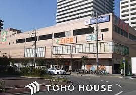 ライフ香里園店 徒歩13分。 1000m