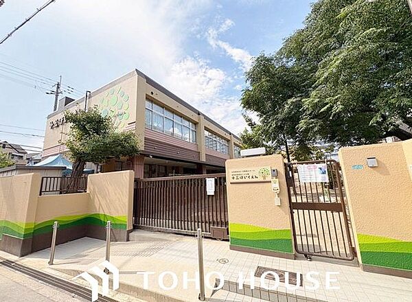 保育所型認定こども園十三保育園 徒歩7分。 550m