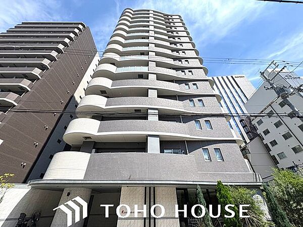 一つ屋根の下にそれぞれの暮らしがある。お部屋ぐらいは自分の価値観で自由にしたい。だからこそ、そのベースはシンプルであるべきだと思う。なぜなら、時の流れで人の好みは変わっていくものだから。