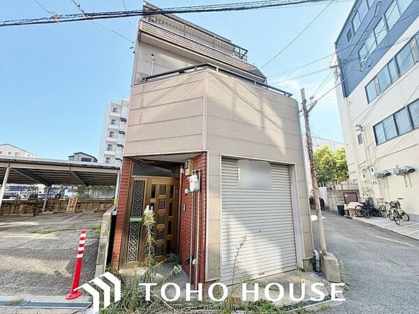 家族の温かさと陽光の暖かさ、楽しい毎日と明るい未来を予感させる「空間が織り成すひとつ先の住み心地」を演出します。是非一度、ご自身にて御覧ください。