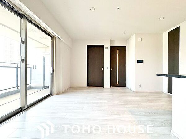 「想像していた以上に広い」が写真を撮っているときの感想です。家事動線に配慮したプランによりご家族がくつろげる明るく広い空間が確保できました。
