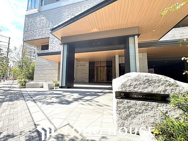 物件の陽当りや通風・仕様設備やお部屋の大きさの比較、近隣・周辺環境や街並みなど、資料には掲載していない情報が現地にはたくさんあります。　是非ご確認ください。