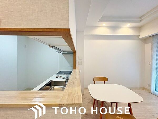 新居に住む喜びや楽しみ、嬉しさをご家族みんなに感じて頂きたい。そんな想いで生まれた住まいは、年を重ねても、いつの時代になっても色褪せず輝き続けます。「この家で良かったね」そういってもらえる様に。