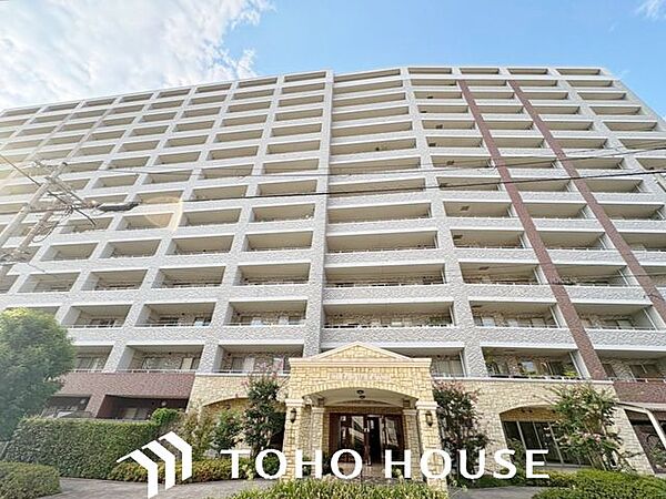 大切な時間を共に過ごすのは、「家族」も「お住まい」も同じです。時代が経っても変わらない居住性の高さと、いつまでも色褪せず住む毎に親しみ深くなるデザイン。