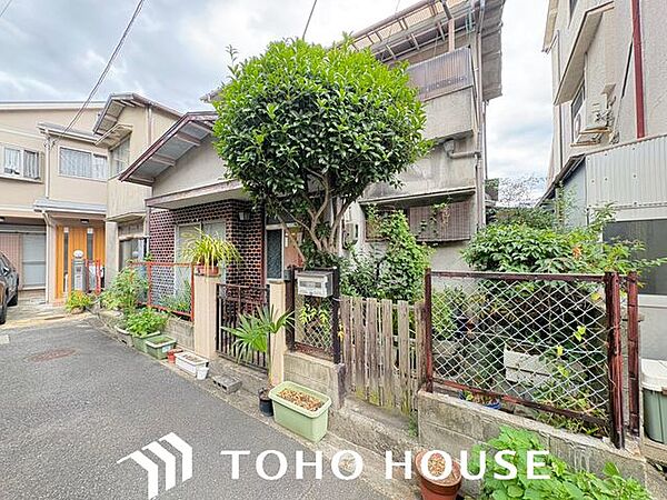 建物完成前には物件の現地と、近隣の完成施工例をご案内させて頂きます。その他資金計画やローン返済シュミレーションなど、ファイナンス面のご相談も承ります。お気軽にご相談下さいませ。