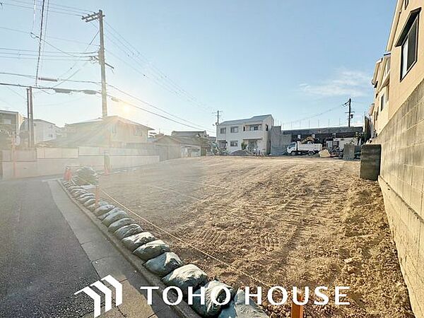 家族の温かさと陽光の暖かさ、楽しい毎日と明るい未来を予感させる「空間が織り成すひとつ先の住み心地」を演出します。是非一度、ご自身にて御覧ください。