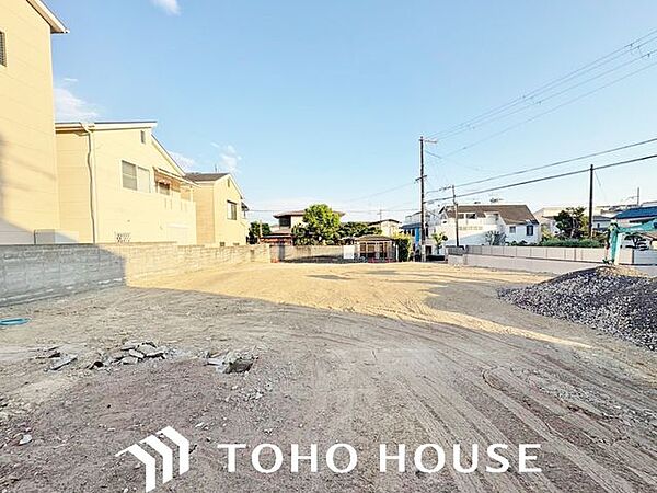 小中学校、スーパー、コンビニ、ドラッグストア、公園などが徒歩10分圏内。暮らしやすい住環境です。
