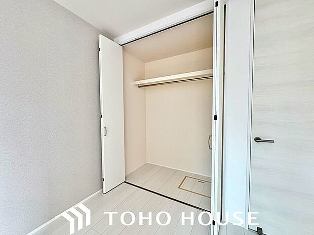 各部屋に必要な量の収納があるか、高さ・奥行きは適度で、活用しやすいものになっているか。 “量”だけでなく、”位置”によっても変わる「収納力」を子どもの成長も加味して確認しよう。