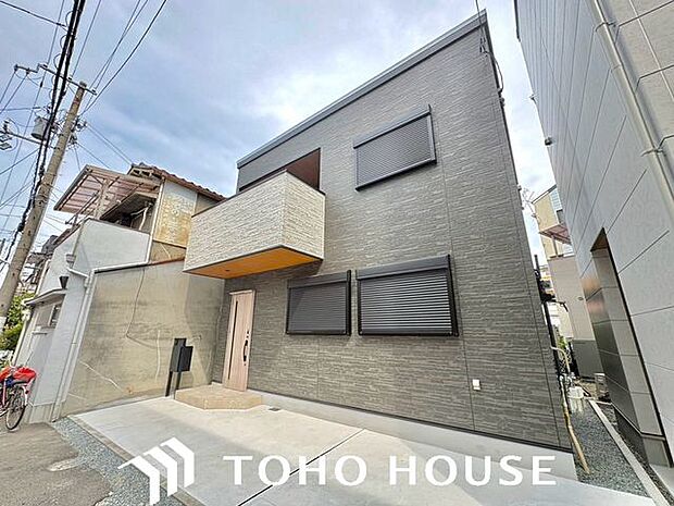建物に対して高い耐震性・耐久力に基づく信頼こそが、まずは快適な住まいの大前提。長年の経験と試行錯誤から生まれた様々な技術が、堅牢なすまいづくりを実現します。