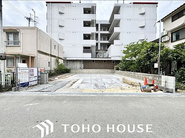 物件の陽当りや通風・仕様設備やお部屋の大きさの比較、近隣・周辺環境や街並みなど、資料には掲載していない情報が現地にはたくさんあります。　是非ご確認ください。