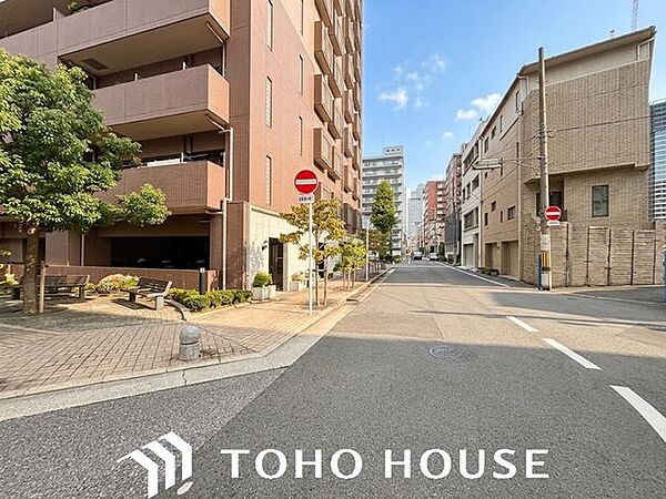物件の陽当りや通風・仕様設備やお部屋の大きさの比較、近隣・周辺環境や街並みなど、資料には掲載していない情報が現地にはたくさんあります。　是非ご確認ください。