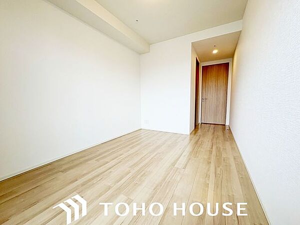 心と体をゆったりと安らげる主寝室。寝室のゆとりが大きい分だけ、暮らしの安らぎは深まります。
