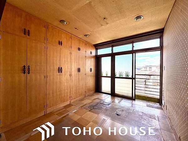 シンプルでレイアウトがしやすい洋室空間。インテリアに合わせたお部屋づくりや、趣味の部屋としても活用できます。