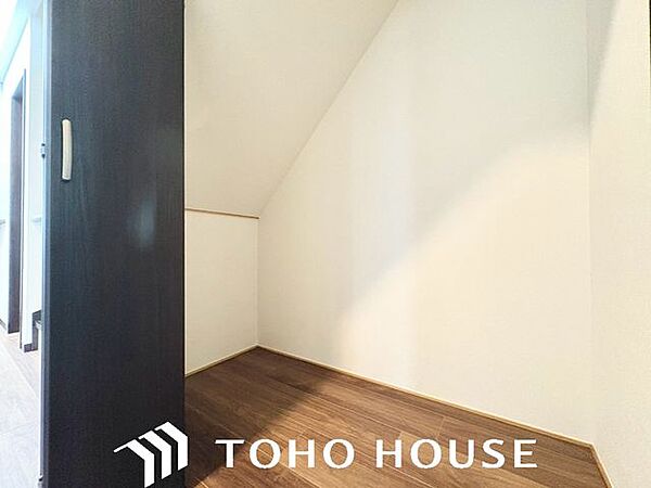 各部屋に必要な量の収納があるか、高さ・奥行きは適度で、活用しやすいものになっているか。 “量”だけでなく、”位置”によっても変わる「収納力」を子どもの成長も加味して確認しよう。