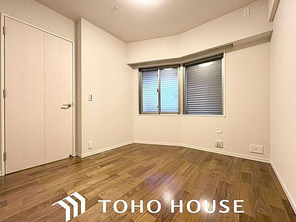 子供部屋や趣味の部屋、書斎など、ライフスタイルに合わせて多目的に使える洋室です。ご家族の成長に合わせた、自由な空間作りをお楽しみいただけます。