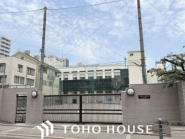 大阪市立生魂小学校 徒歩3分。 240m