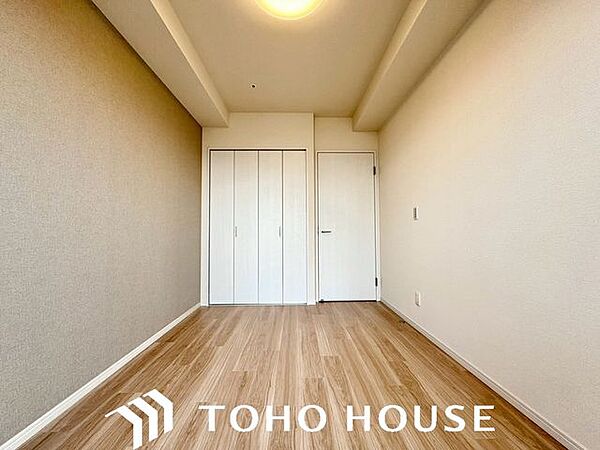 建物完成前には物件の現地と、近隣の完成施工例をご案内させて頂きます。その他資金計画やローン返済シュミレーションなど、ファイナンス面のご相談も承ります。お気軽にご相談下さいませ。