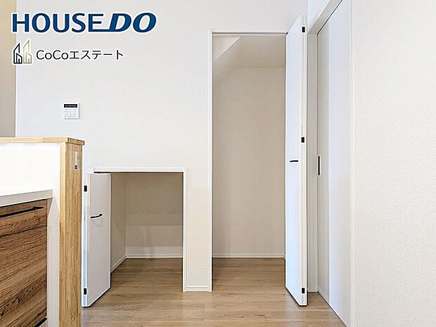 □■収納■□パントリーです♪キッチン用品や食品のストックに使用できます。