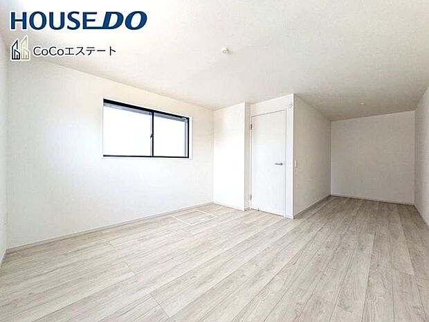 □■その他室内■□11.5帖のサービスルームです♪