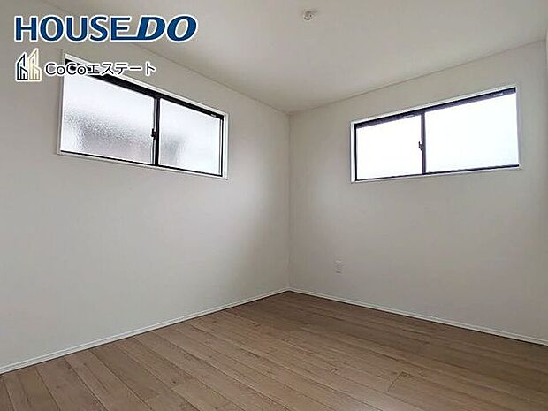 □■洋室■□6帖の洋室です♪光が取り込みやすい2面採光のお部屋です。日当たり・風通し良好です♪