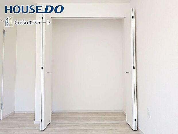 □■収納■□各部屋にクローゼット完備♪ゆとりの収納で、お部屋がスッキリ片付きます。