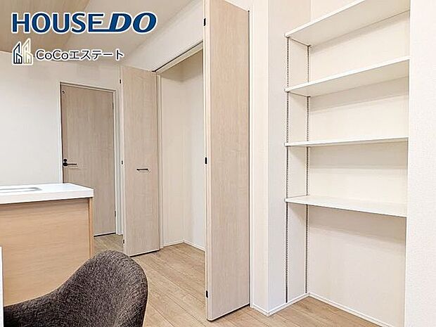 □■収納■□パントリーです♪キッチン用品や食品のストックに使用できます。