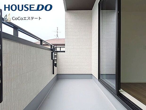 □■バルコニー■□広々バルコニー♪家族みんなのお洗濯物もお布団も、あっという間におひさまの香りに◎