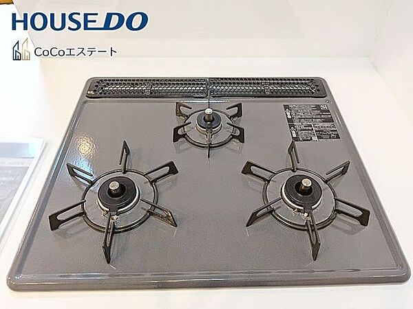 □■三口コンロ■□同時にお料理が可能♪煮物と炒め物と汁物と一度に作れます。