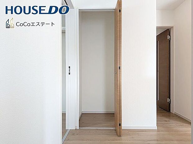 □■収納■□パントリーです♪キッチン用品や食品のストックに使用できます。
