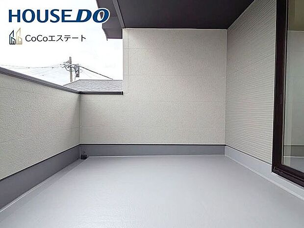 □■バルコニー■□広々バルコニー♪家族みんなのお洗濯物もお布団も、あっという間におひさまの香りに◎