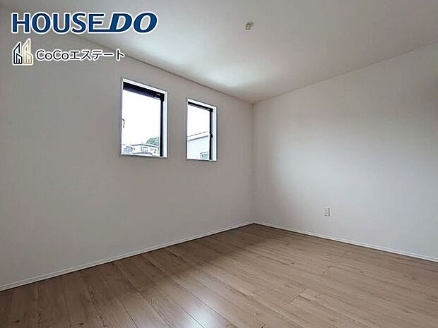 □■洋室■□6帖の洋室です♪光が取り込みやすい2面採光のお部屋です。日当たり・風通し良好です♪