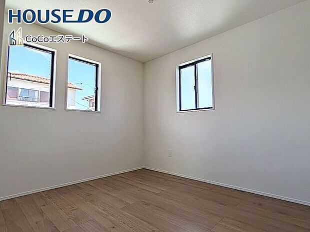□■洋室■□6帖の洋室です♪光が取り込みやすい2面採光のお部屋です。日当たり・風通し良好です♪