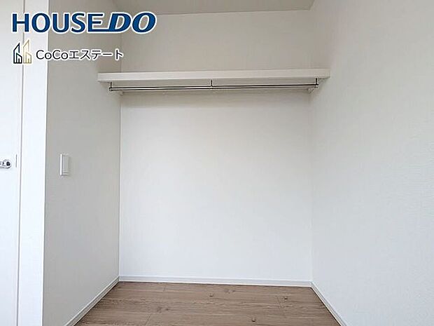 □■収納■□4帖の洋室のオープンクローゼットです♪