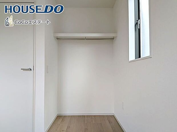 □■収納■□4.5帖の洋室のオープンクローゼットです♪