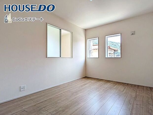 □■洋室■□6帖の洋室です♪光が取り込みやすい2面採光のお部屋です。日当たり・風通し良好です♪