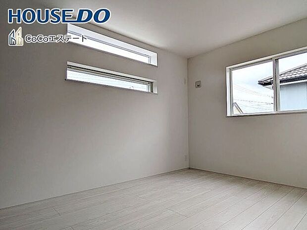 □■洋室■□6帖の洋室です♪光が取り込みやすい2面採光のお部屋です。日当たり・風通し良好です♪