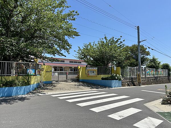 幼稚園・保育園 1100m 利根二葉幼稚園