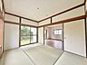 室内：【1F和室】畳表替えしました♪畳の香りに包まれる穏やかな和の暮らし♪※リフォーム後の写真です