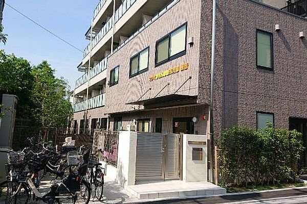 マジオたんぽぽ保育園観音まで徒歩15分。保育園の選択肢が複数あることで、預け先の幅を広げられます。 1150m