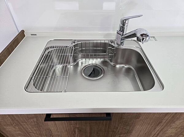 カートリッジタイプの浄水器つき！