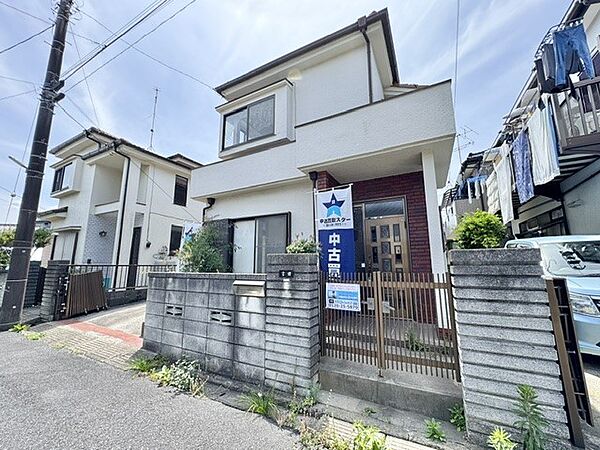 ◆外観｜落ち着いた住宅街の一角に位置し、静かな暮らしを求める方におすすめです