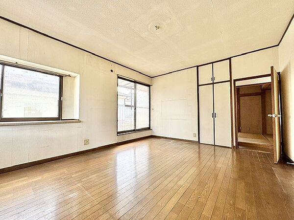 ◆洋室｜明るく清潔感のある洋室は、寝室や子ども部屋にぴったりです