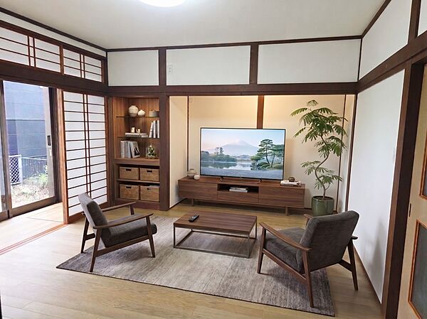 【LDK】家具はCGで合成。販売価格に家具は含みません。※リフォーム後の写真（2026年6月撮影）