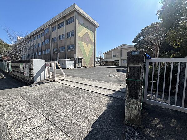 小学校 300m 宮川小学校