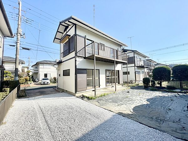 ◆外観（リフォーム後）｜車通りが少なく、騒音も少ない為、お休みも安心して出来ます♪