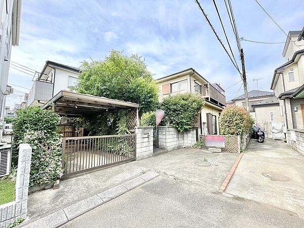◆外観（リフォーム後）｜どっしりとした佇まいで、家に帰るたび安心感を与えてくれます。
