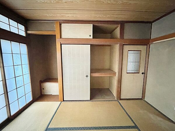 ◆1階和室（リフォーム中）｜最近の住宅は和室が減ってきていますが、やはり1部屋でも和室があると落ち着きますよね。